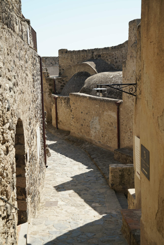 Ischia Aragoner-Burg Kopfsteinplaster