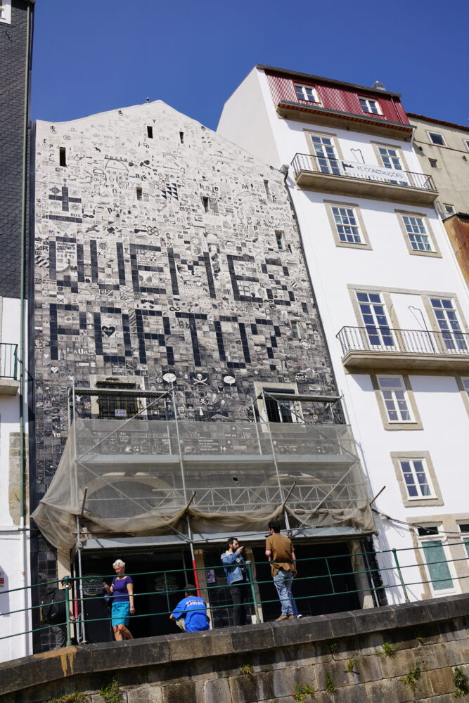 Porto Kunst-Kacheln auf Hauswand