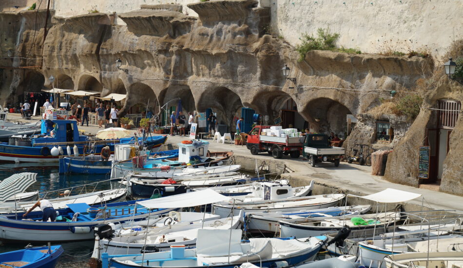 Hafengebäude Ventotene